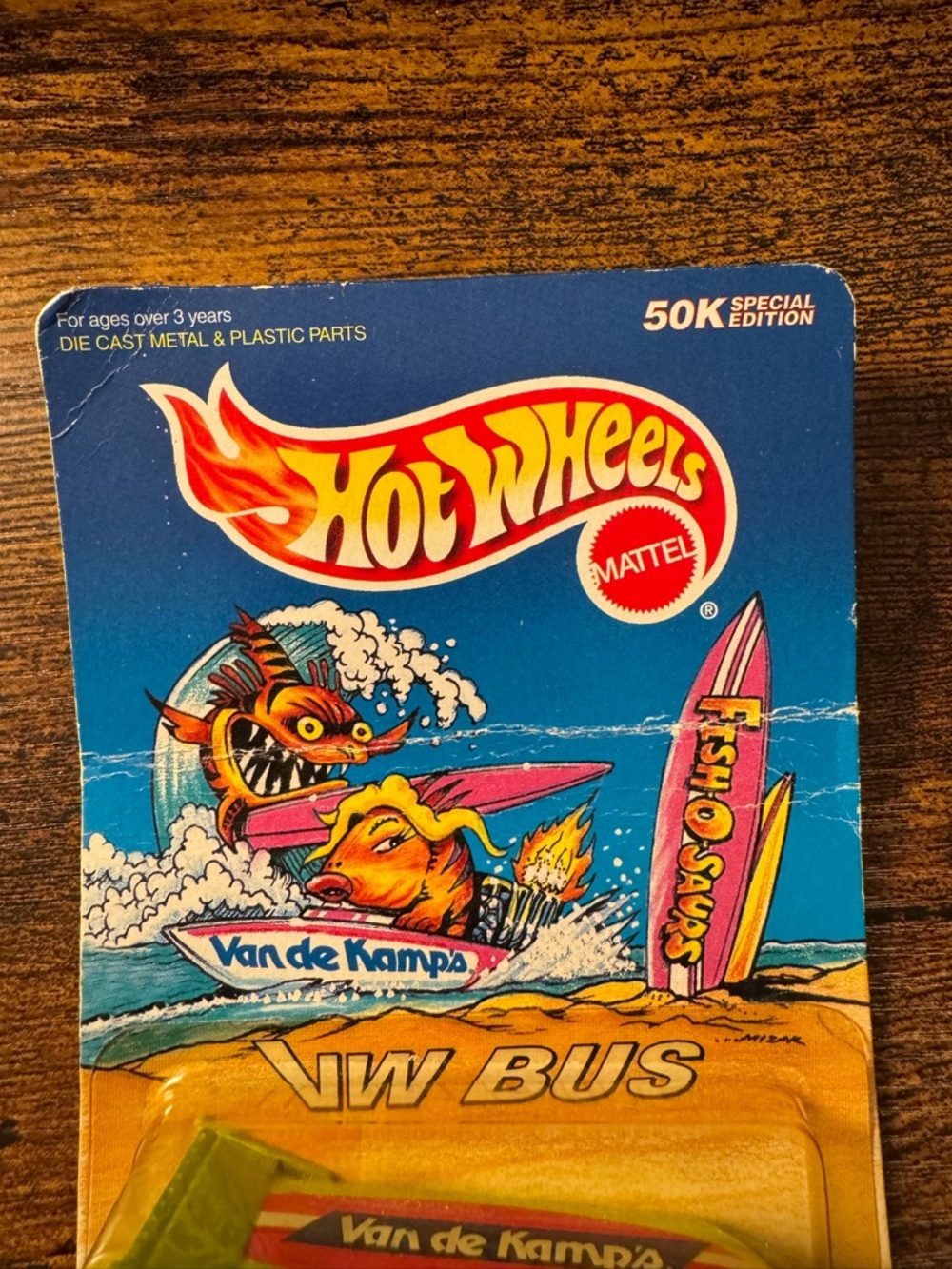 Vintage 1997 Hot Wheels Van De Kamp’s Fish-O-Saurs VW Bus Diecast Car - Picture 2 of 8